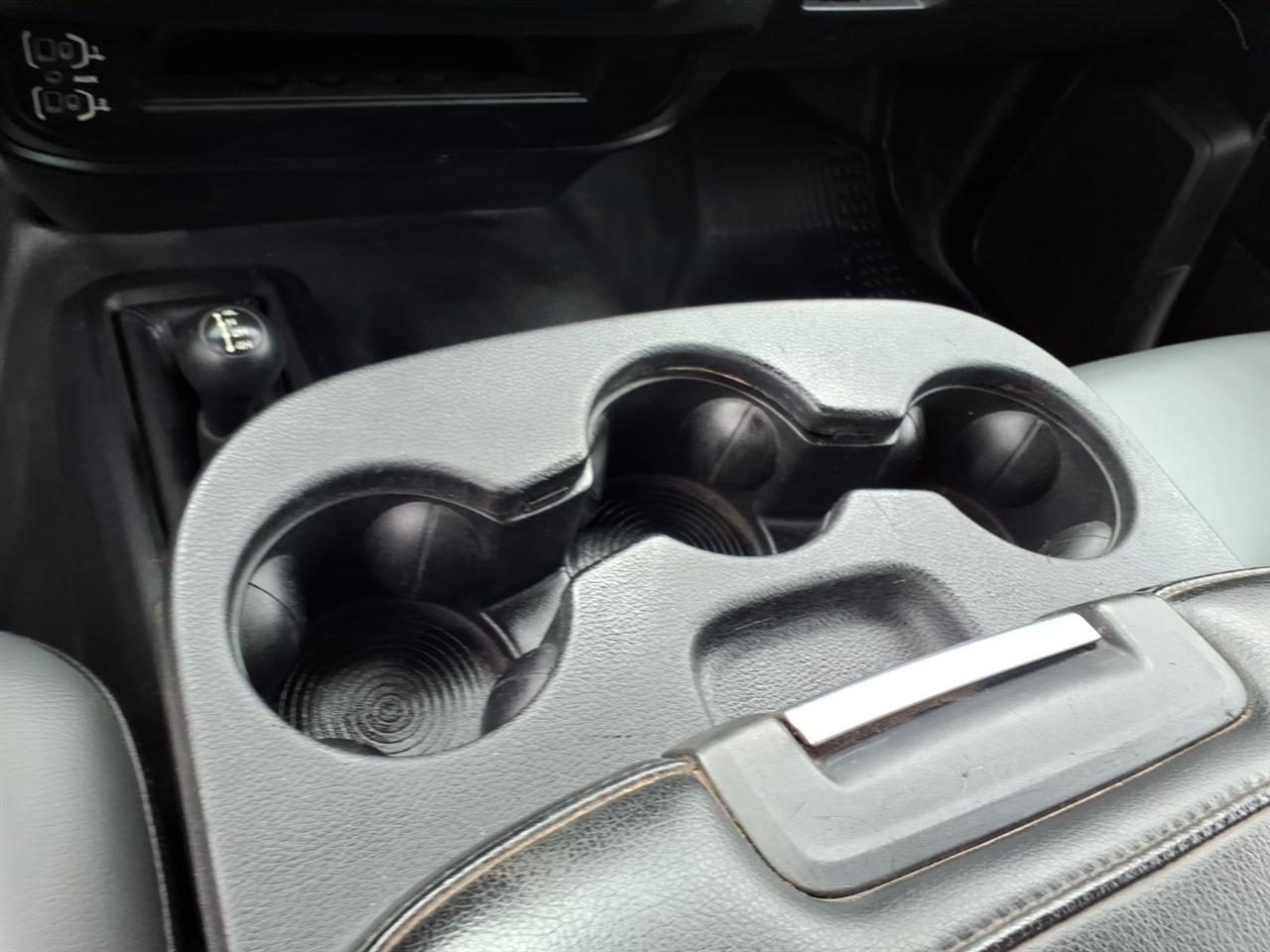 RAM 2500 Tradesman 4x4 Reg Cab 8' Box 2019