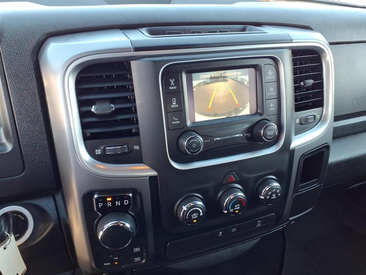 RAM 1500 Classic Warlock 4x4 Crew Cab 5'7" Box 2022