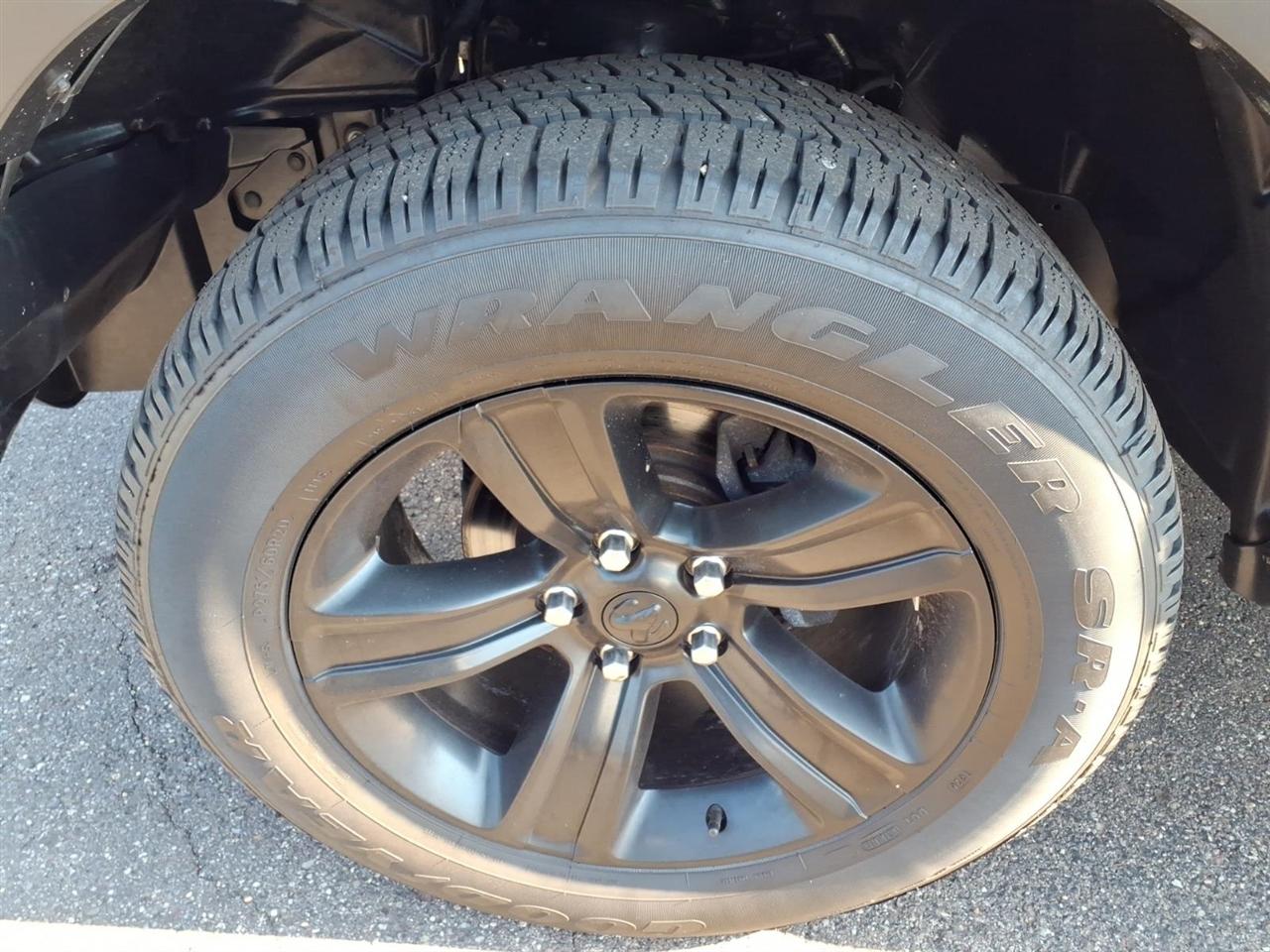 RAM 1500 Classic Warlock 4x4 Crew Cab 5'7" Box 2022