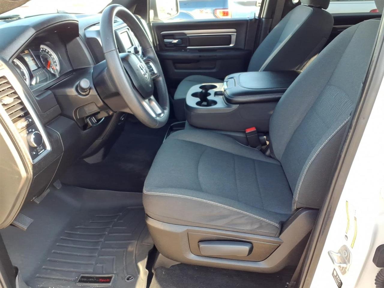 RAM 1500 Classic Warlock 4x4 Crew Cab 5'7" Box 2022
