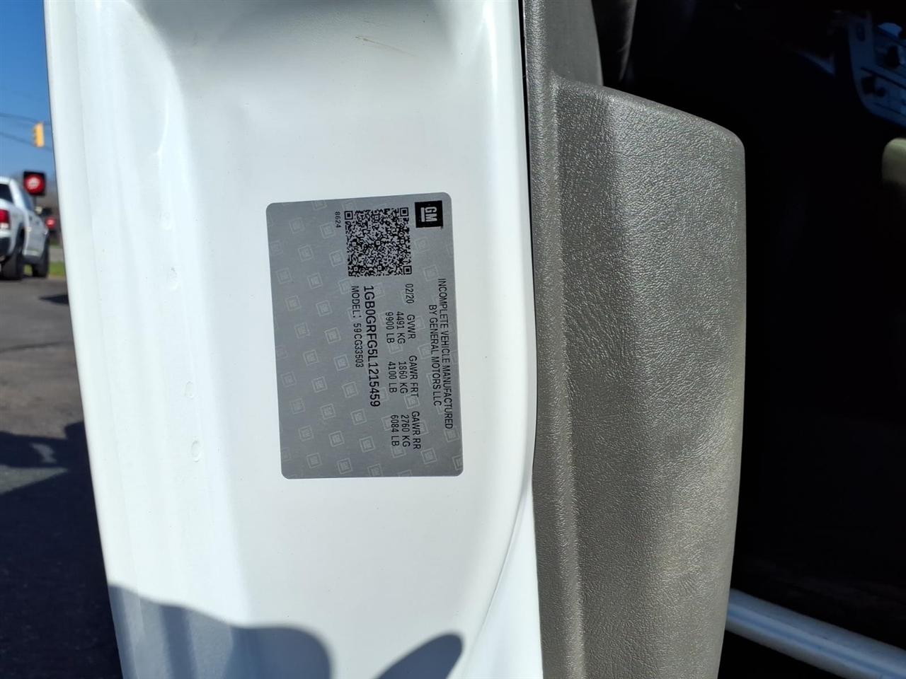 Chevrolet Express Commercial Cutaway 3500 Van 139" 2020