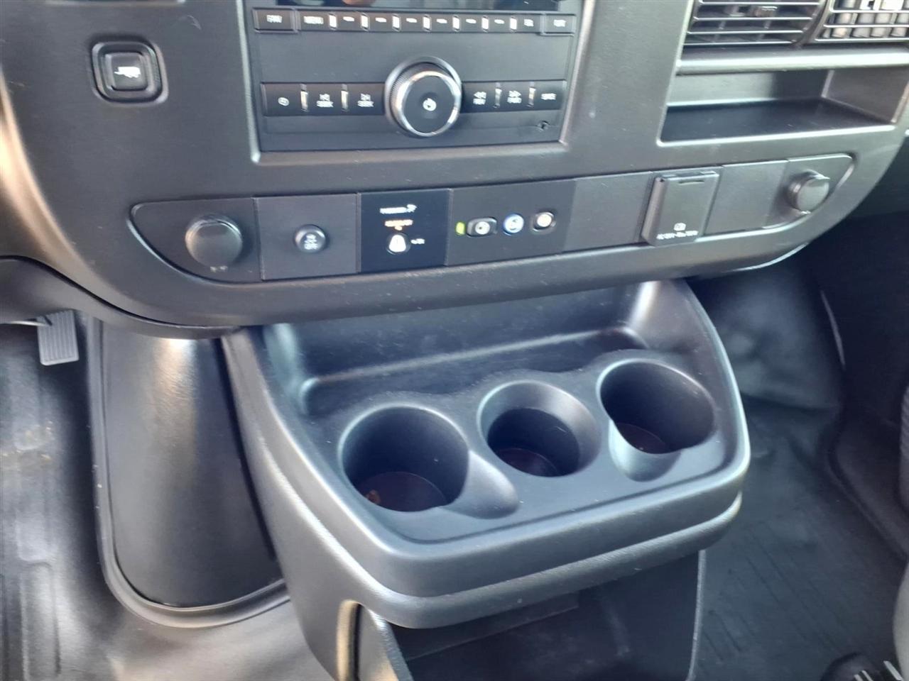 Chevrolet Express Commercial Cutaway 3500 Van 139" 2020