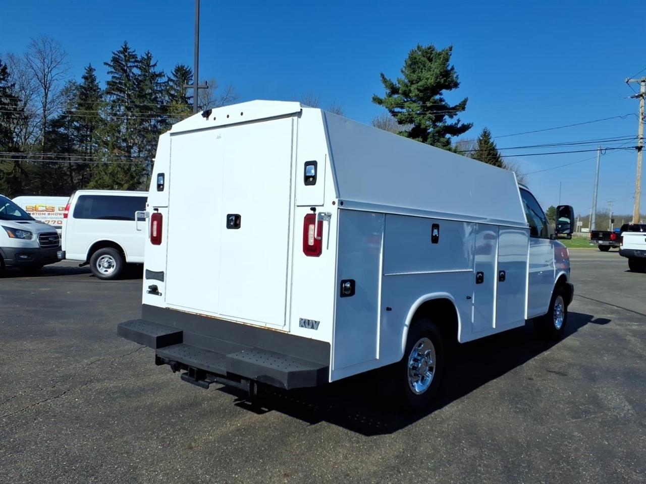 Chevrolet Express Commercial Cutaway 3500 Van 139" 2020