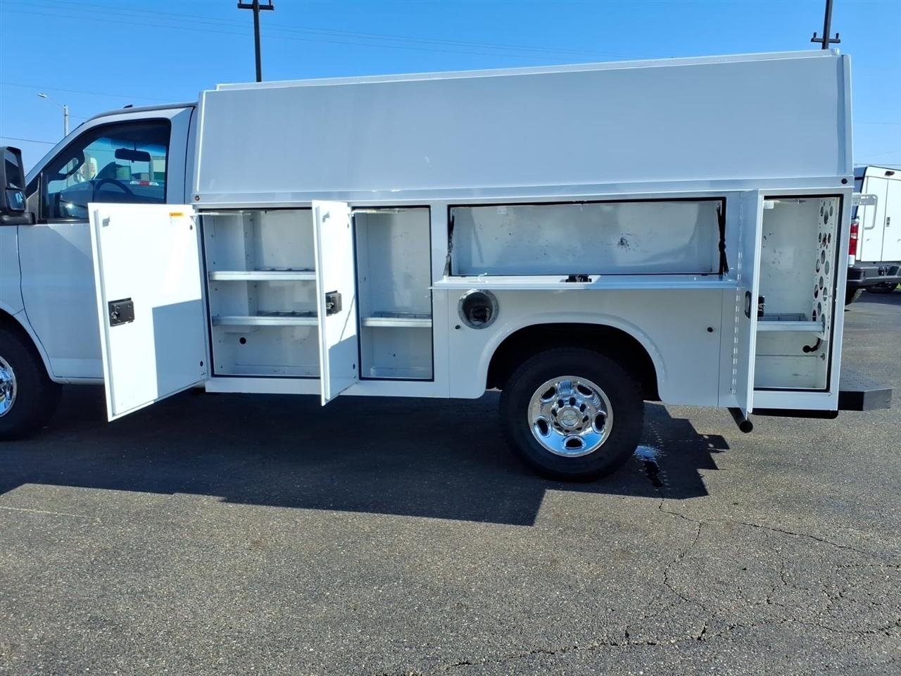 Chevrolet Express Commercial Cutaway 3500 Van 139" 2020