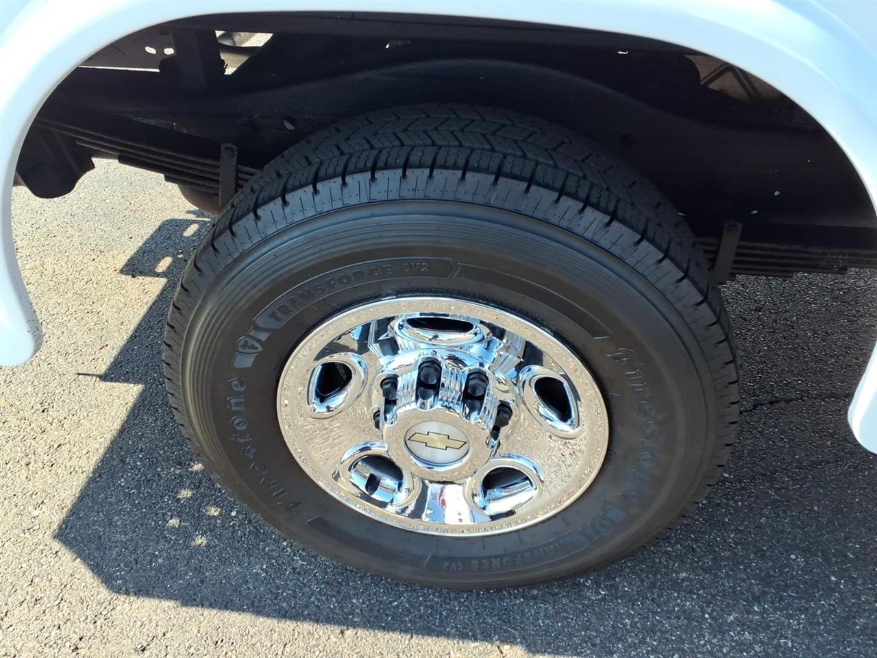 Chevrolet Express Commercial Cutaway 3500 Van 139" 2020