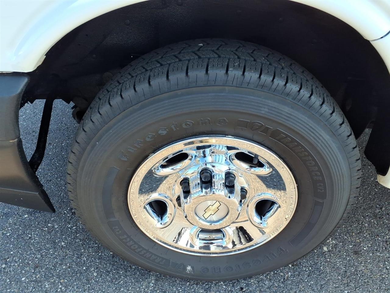 Chevrolet Express Commercial Cutaway 3500 Van 139" 2020