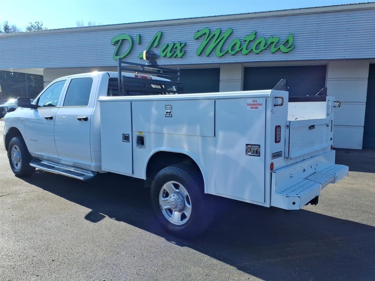 RAM 2500 Tradesman 4x4 Crew Cab 8' Box 2020