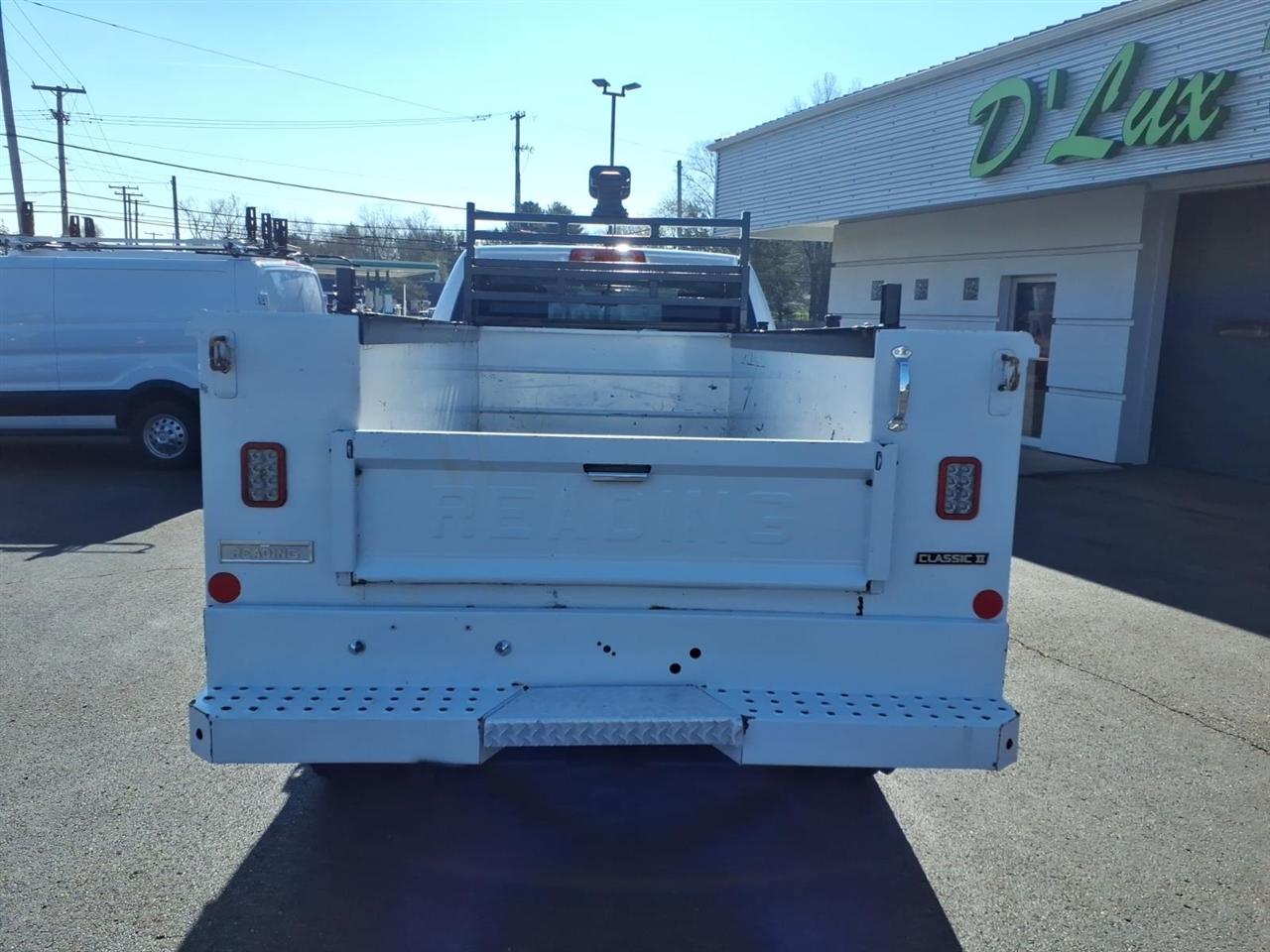 RAM 2500 Tradesman 4x4 Crew Cab 8' Box 2020