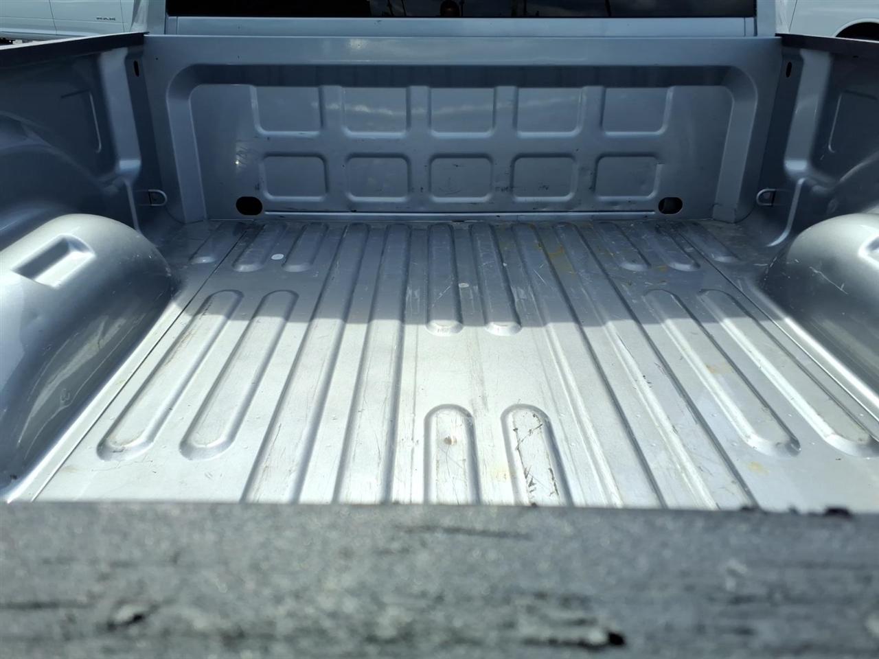 RAM 1500 Classic Tradesman 4x4 Quad Cab 6'4" Box 2023