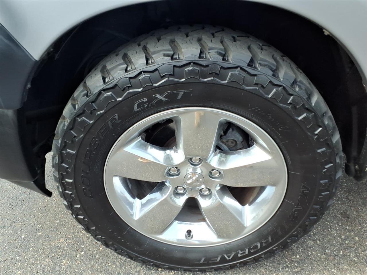 RAM 1500 Classic Tradesman 4x4 Quad Cab 6'4" Box 2023