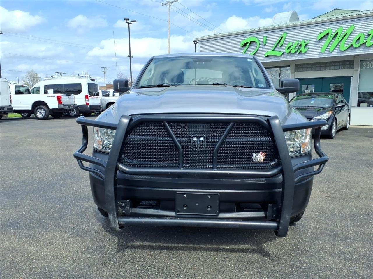 RAM 1500 Classic Tradesman 4x4 Quad Cab 6'4" Box 2023