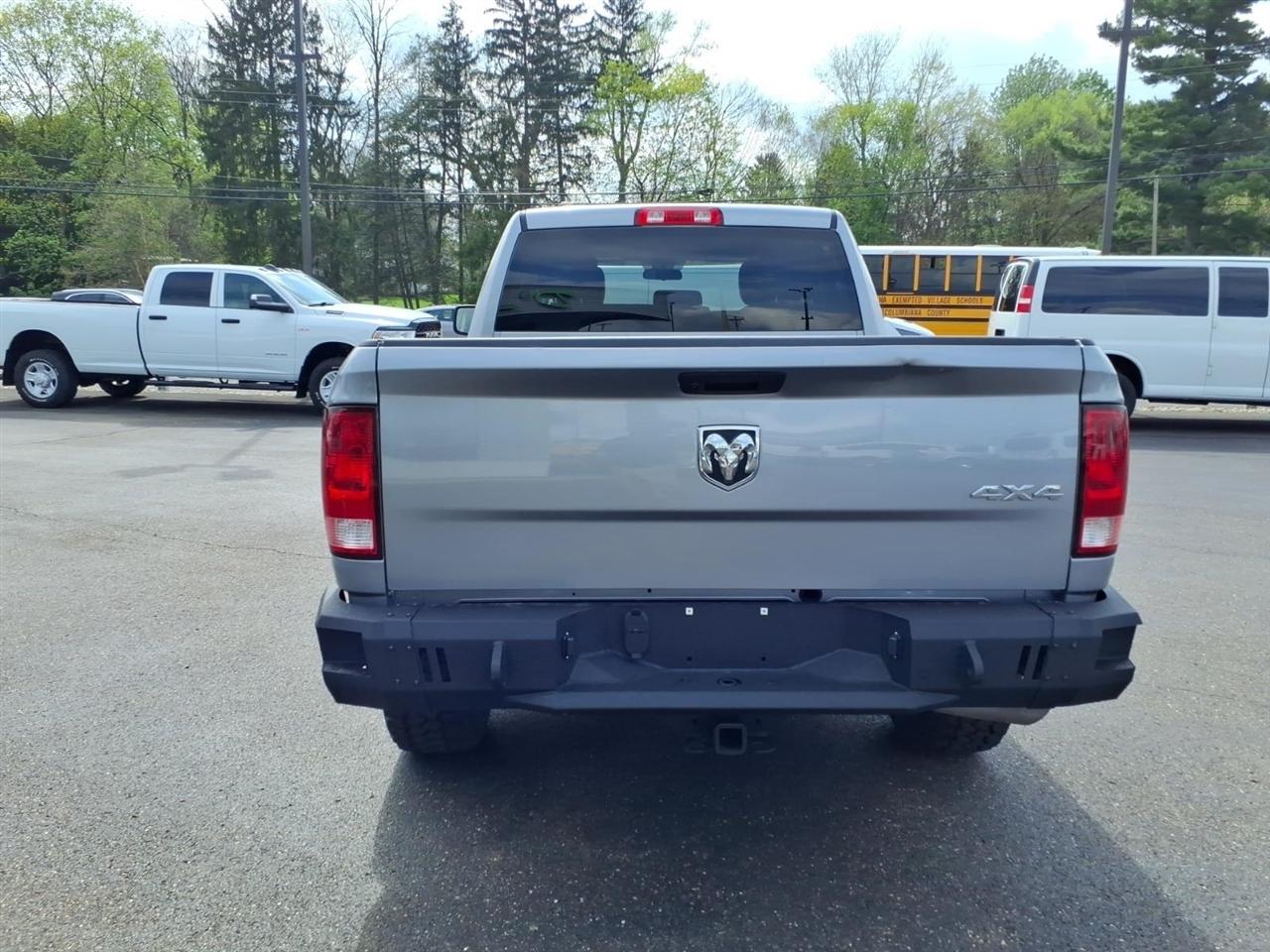 RAM 1500 Classic Tradesman 4x4 Quad Cab 6'4" Box 2023