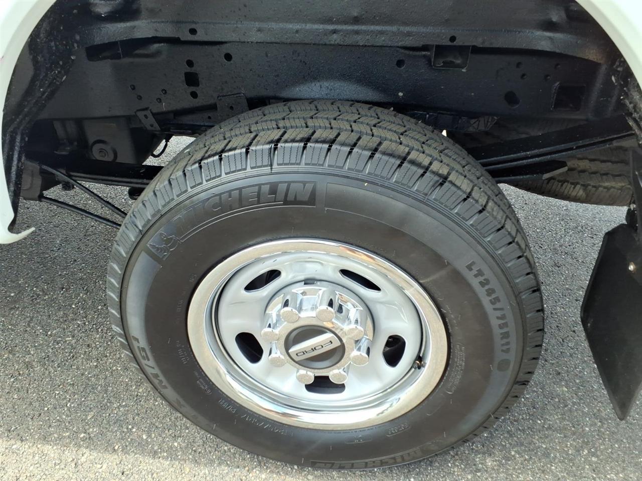 Ford Super Duty F-250 SRW XL 4WD SuperCab 8' Box 2020