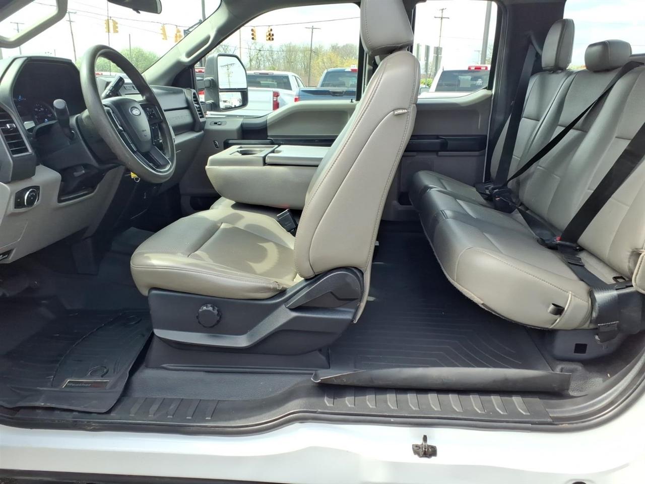 Ford Super Duty F-250 SRW XL 4WD SuperCab 8' Box 2020