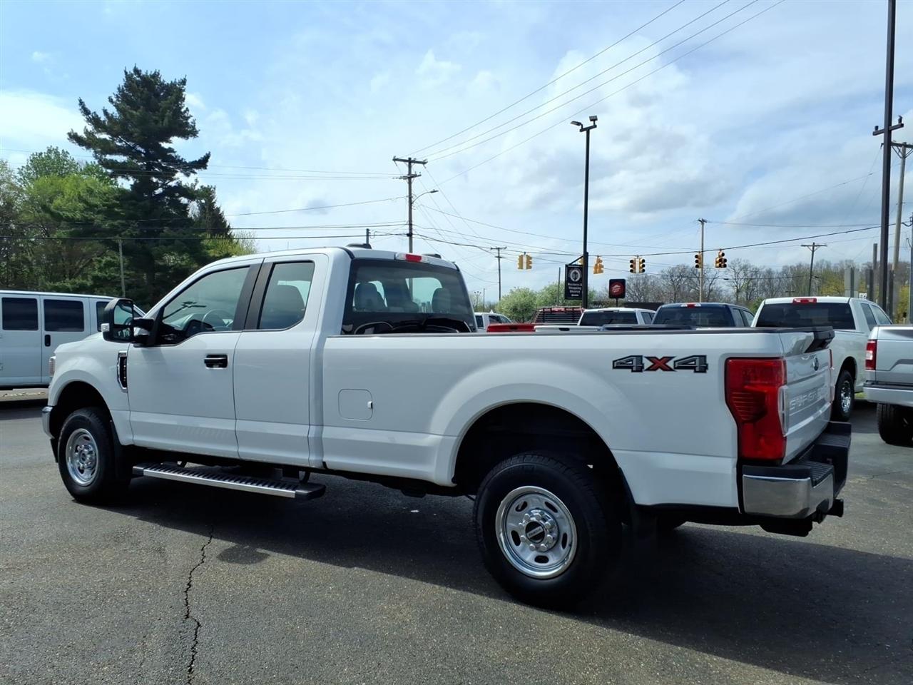Ford Super Duty F-250 SRW XL 4WD SuperCab 8' Box 2020