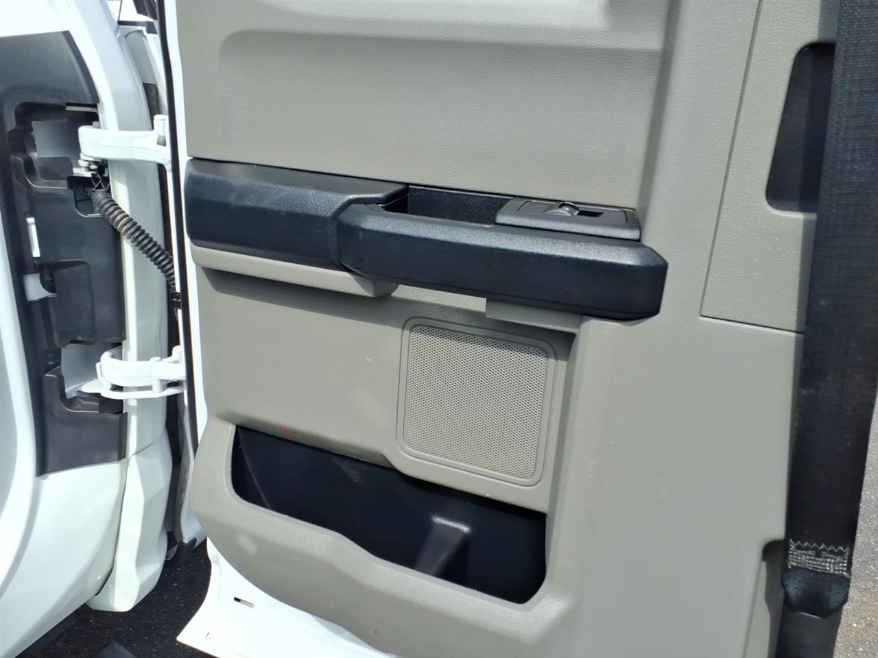 Ford Super Duty F-250 SRW XL 4WD SuperCab 8' Box 2020