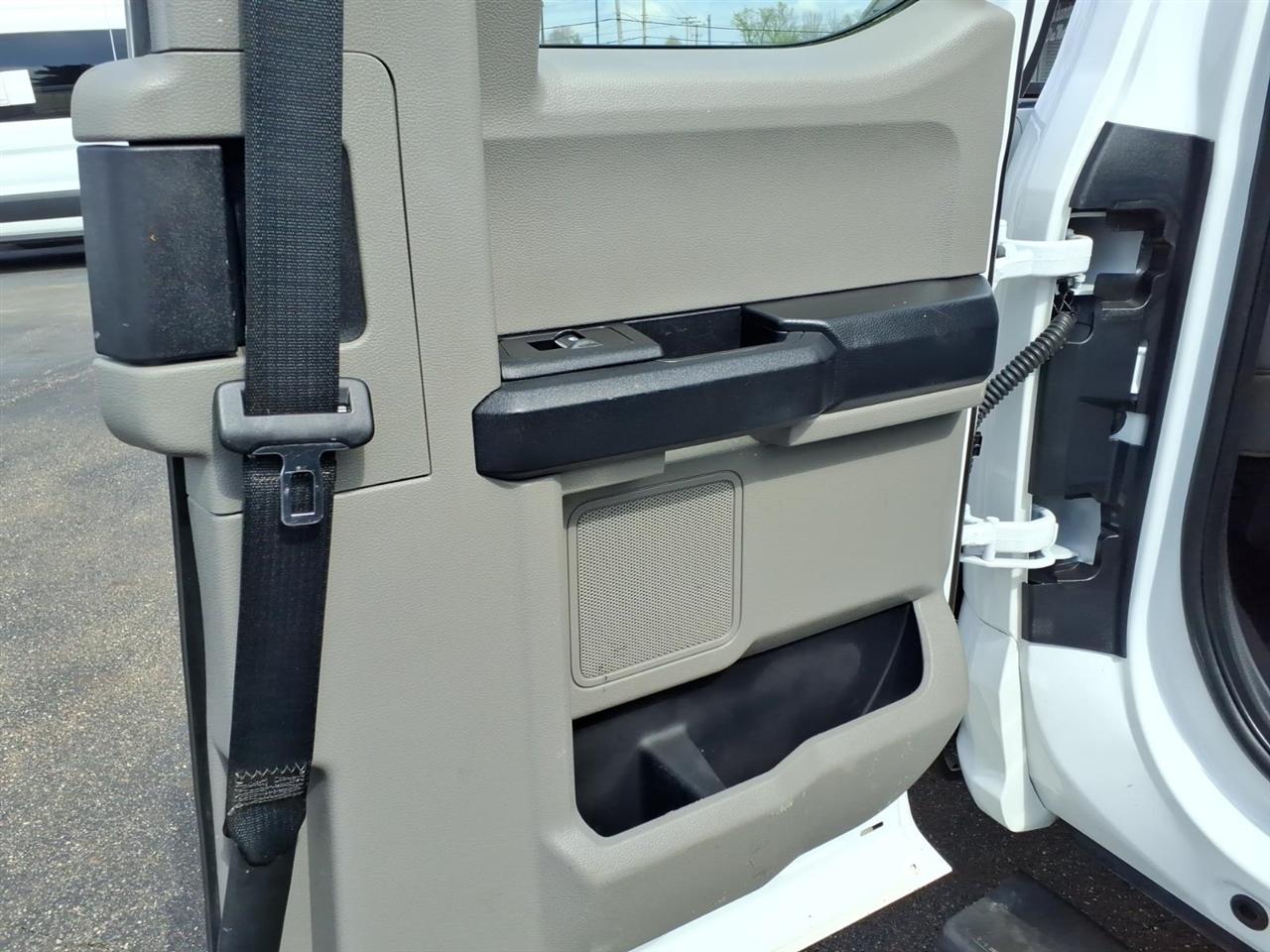 Ford Super Duty F-250 SRW XL 4WD SuperCab 8' Box 2020