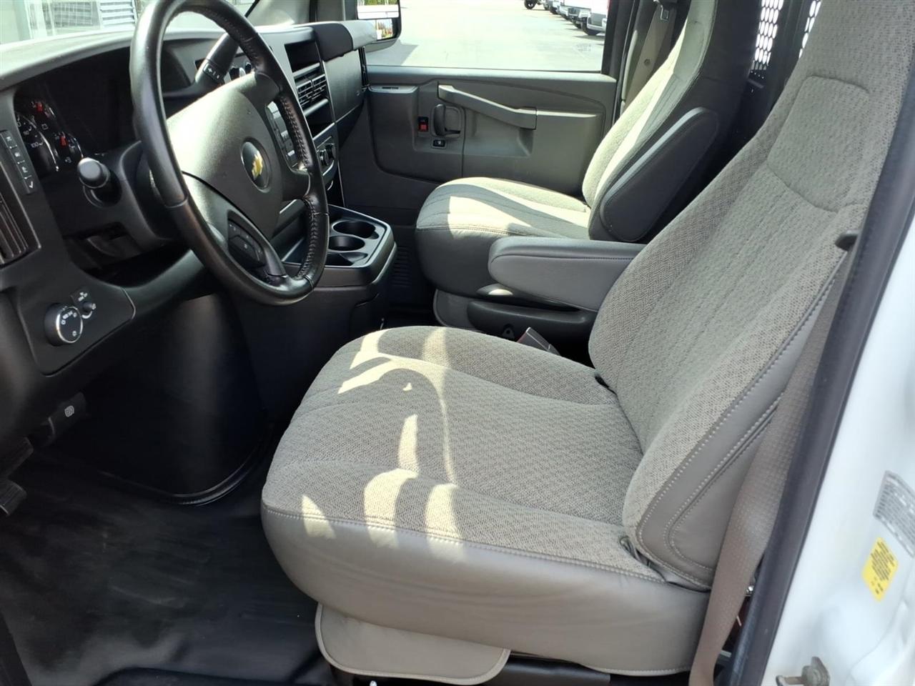 Chevrolet Express Cargo Van RWD 2500 135" 2021