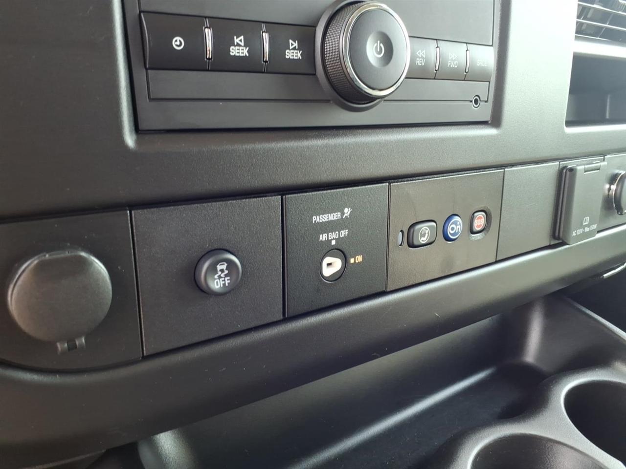 Chevrolet Express Cargo Van RWD 2500 135" 2021