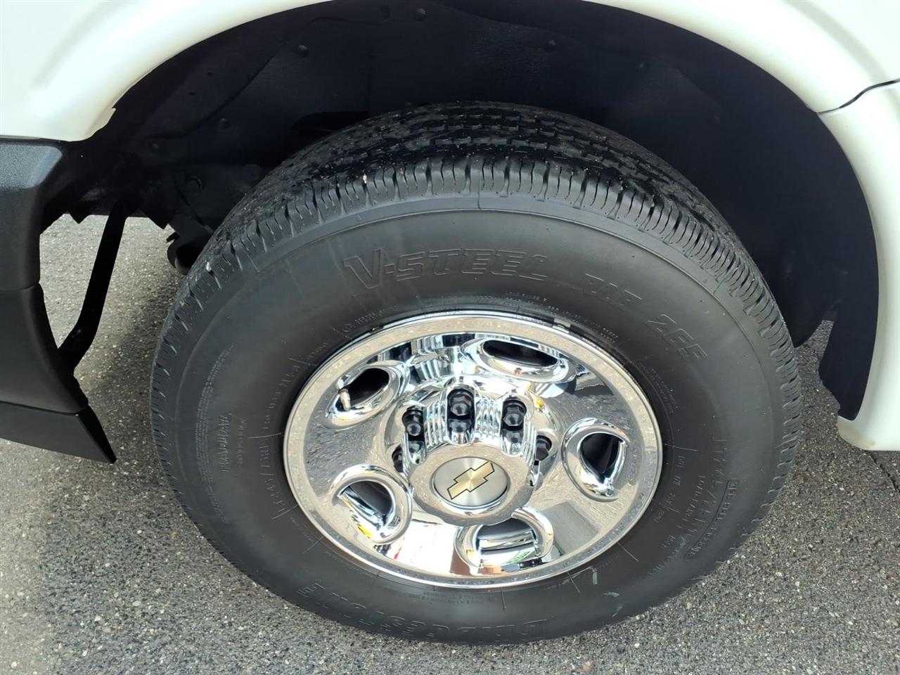 Chevrolet Express Cargo Van RWD 2500 135" 2021