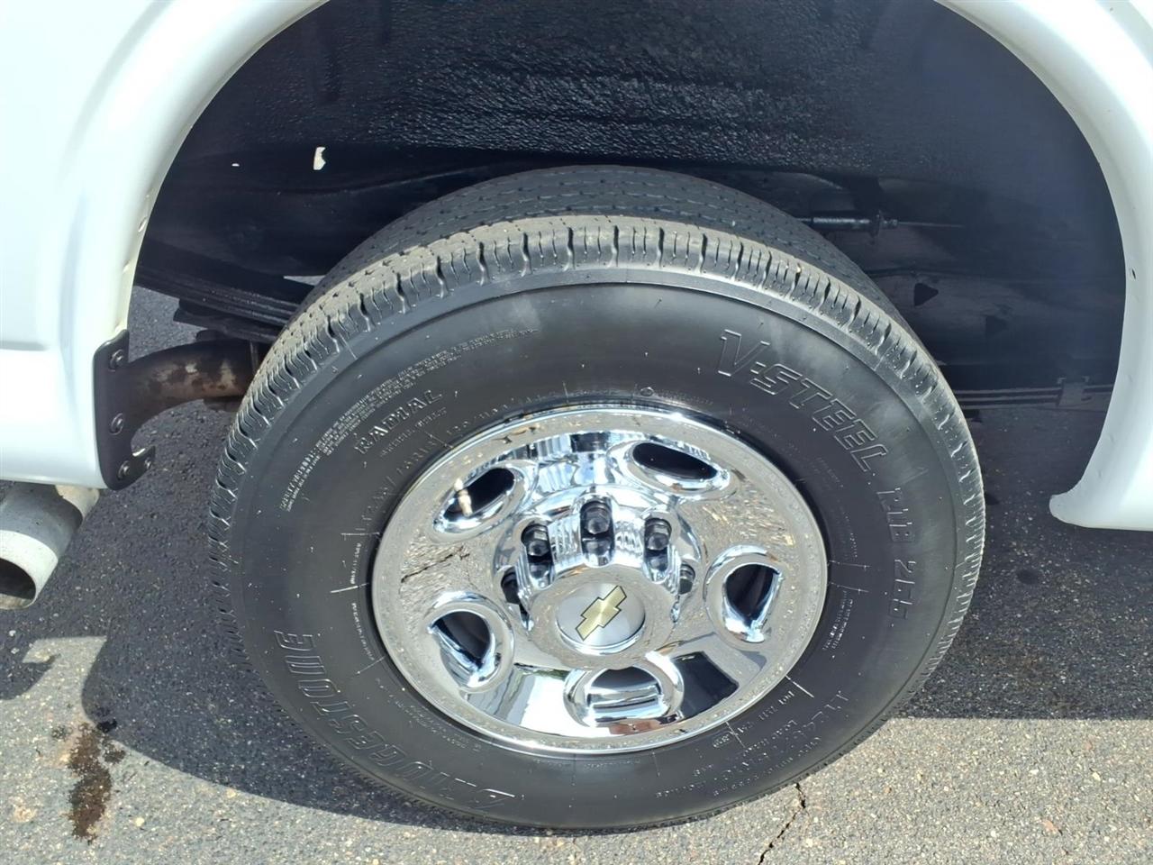 Chevrolet Express Cargo Van RWD 2500 135" 2021