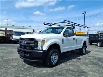 2017 Ford Super Duty F-350 SRW XLT 4WD Reg Cab 8' Box