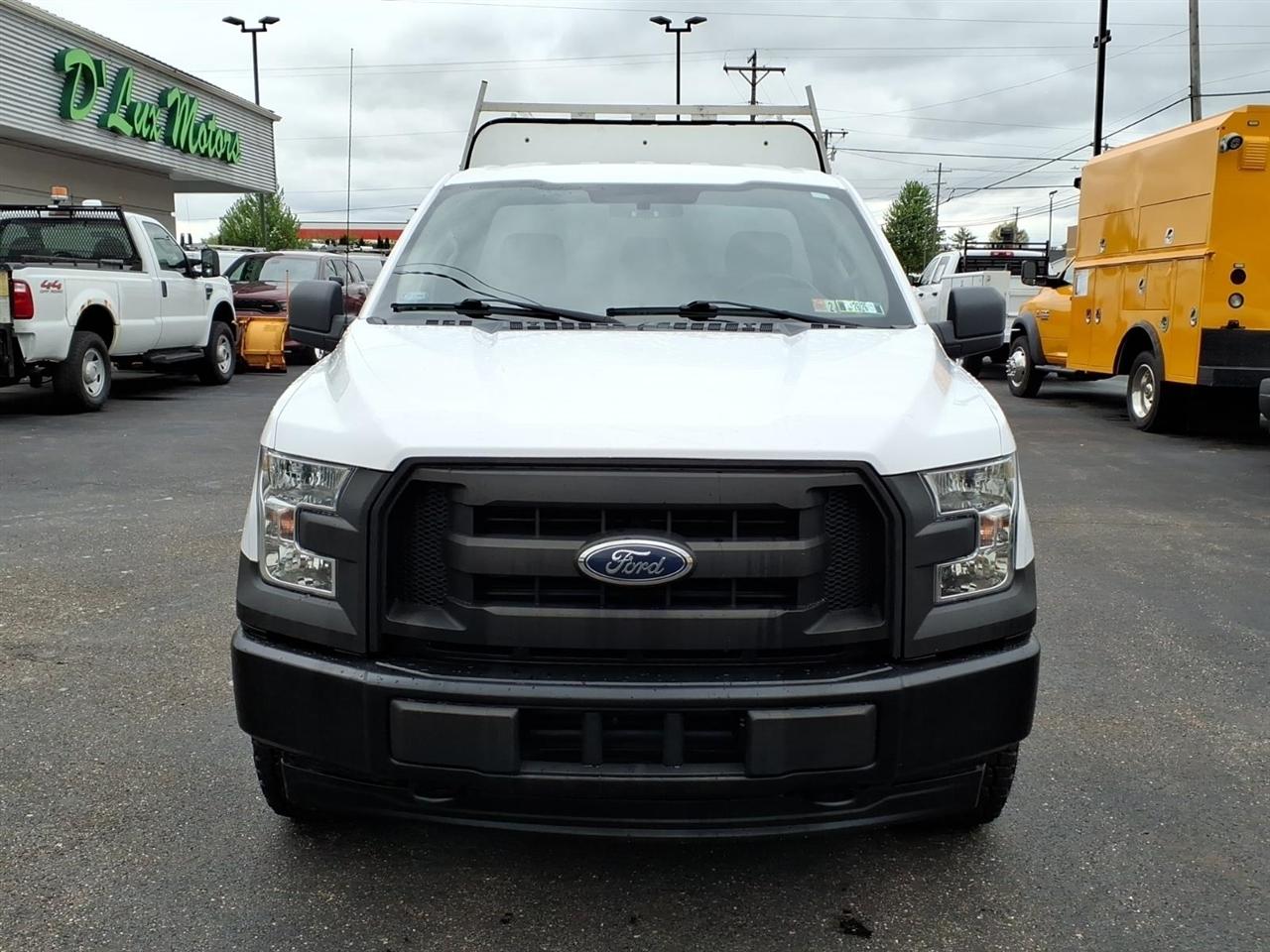 Ford F-150 XLT 4WD Reg Cab 8' Box 2017