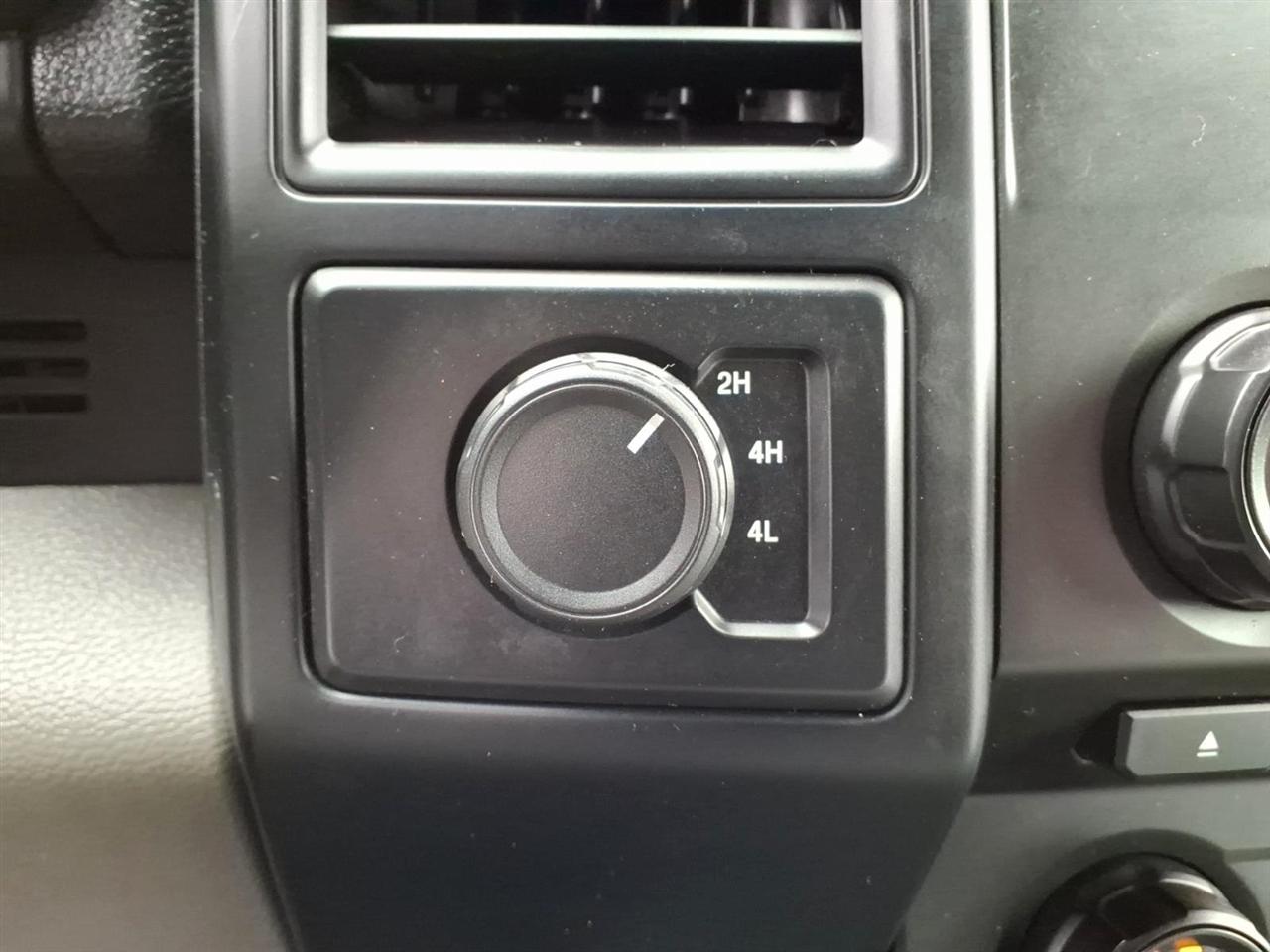 Ford F-150 XL 4WD Reg Cab 6.5' Box 2017