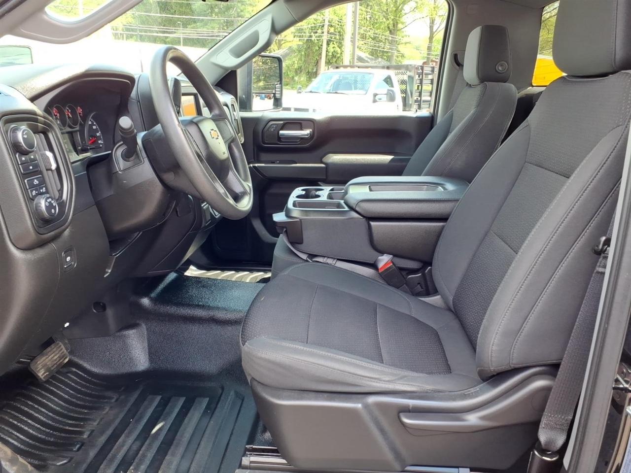 Chevrolet Silverado 3500HD 4WD Reg Cab 142" Work Truck 2021