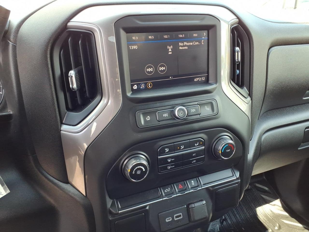 Chevrolet Silverado 3500HD 4WD Reg Cab 142" Work Truck 2021