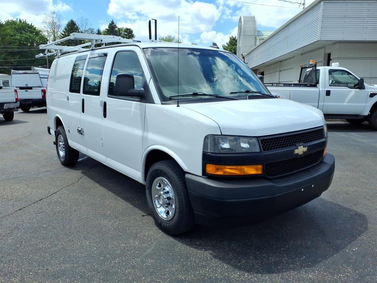 Chevrolet Express Cargo Van RWD 2500 135" 2019
