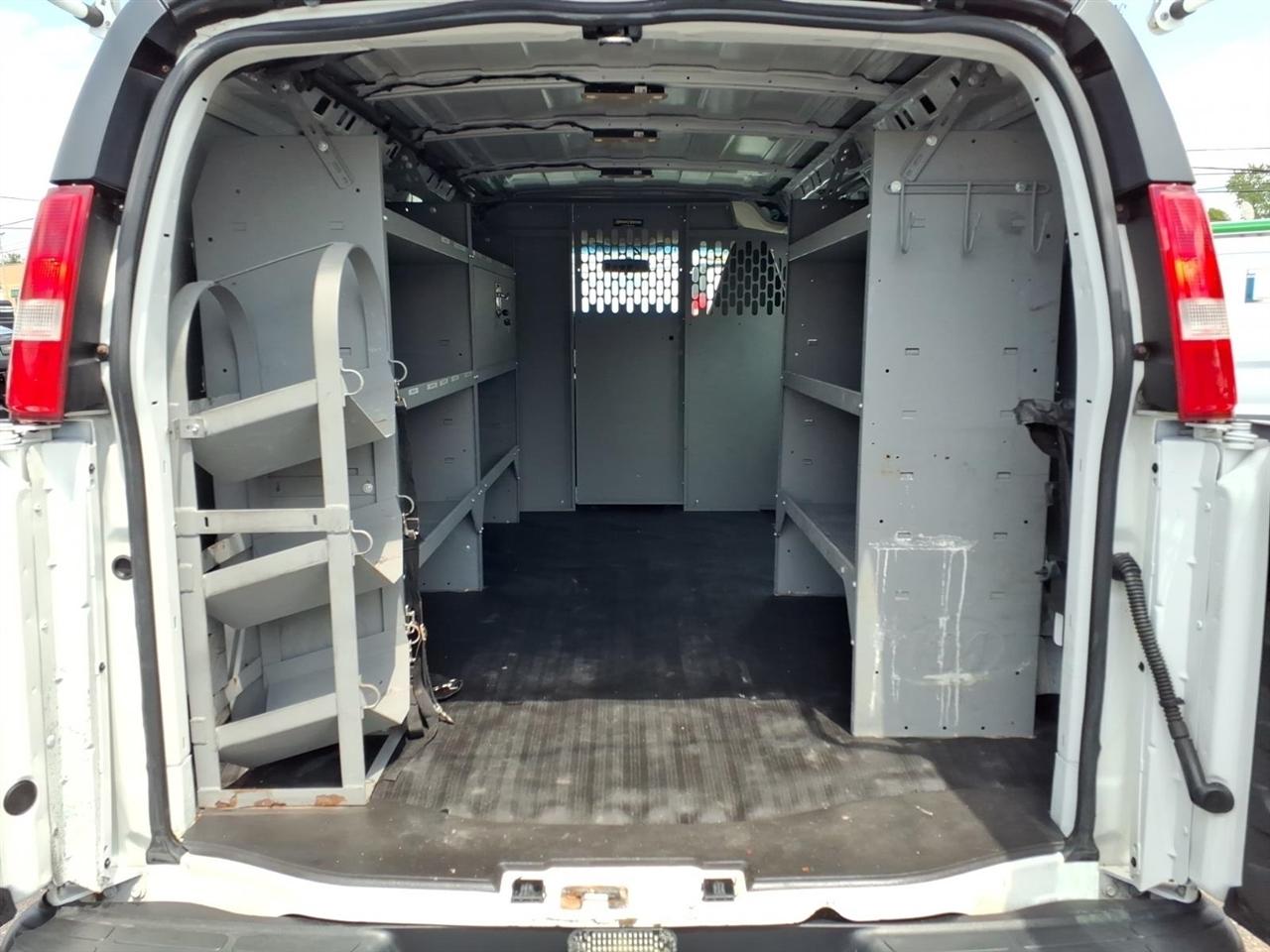 Chevrolet Express Cargo Van RWD 2500 135" 2019