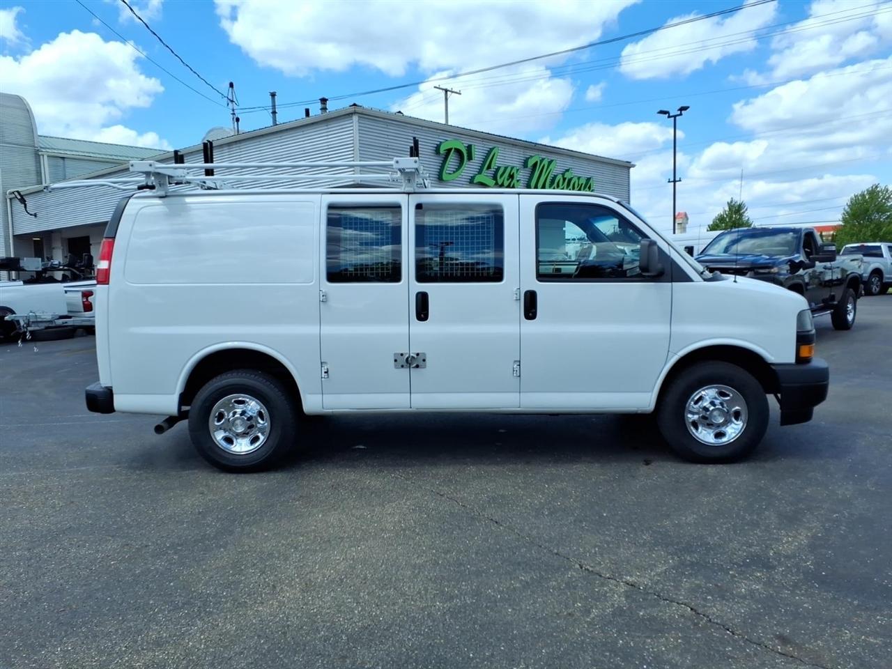 Chevrolet Express Cargo Van RWD 2500 135" 2019