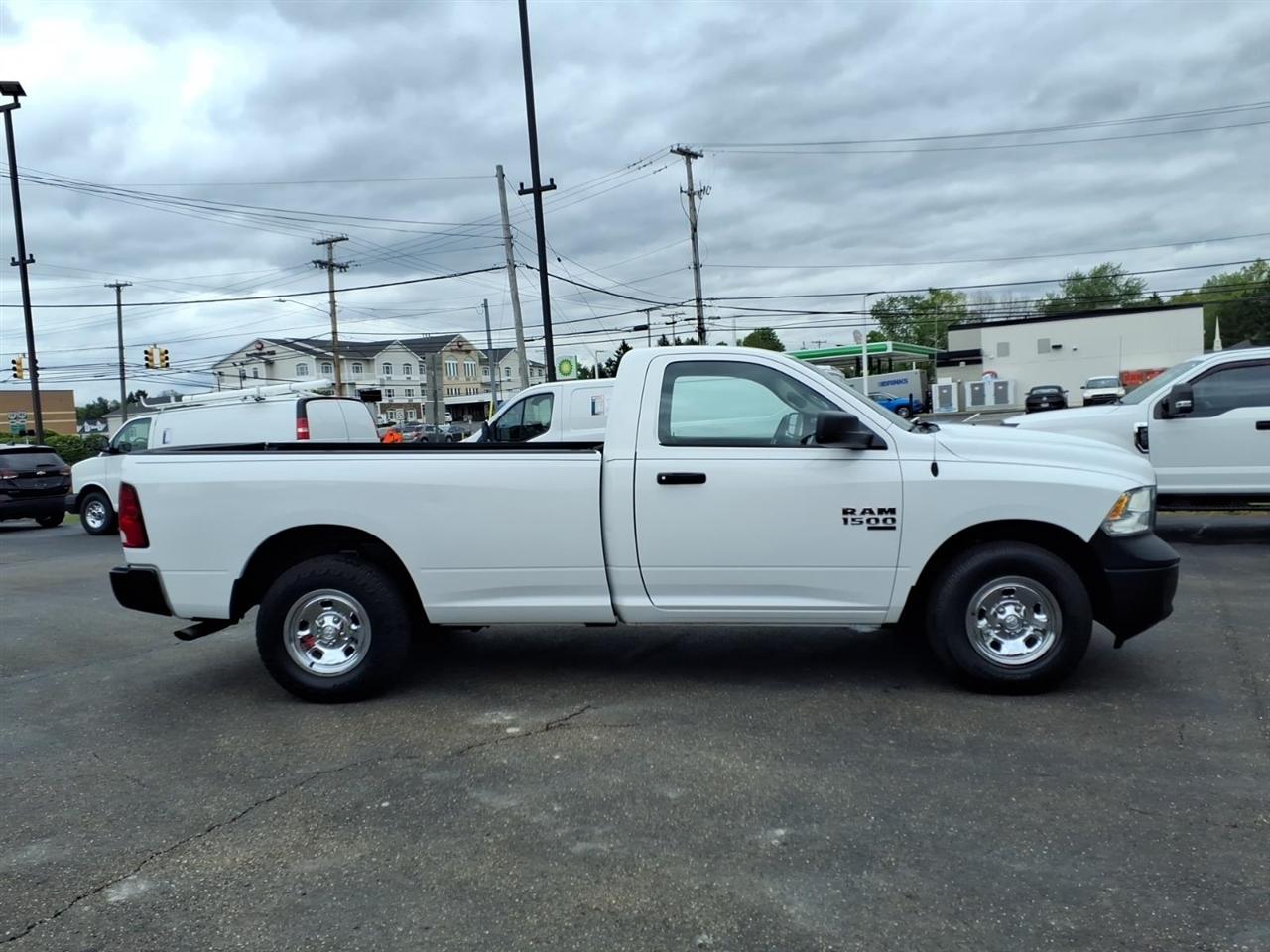 RAM 1500 Classic Tradesman 4x2 Reg Cab 8' Box 2019