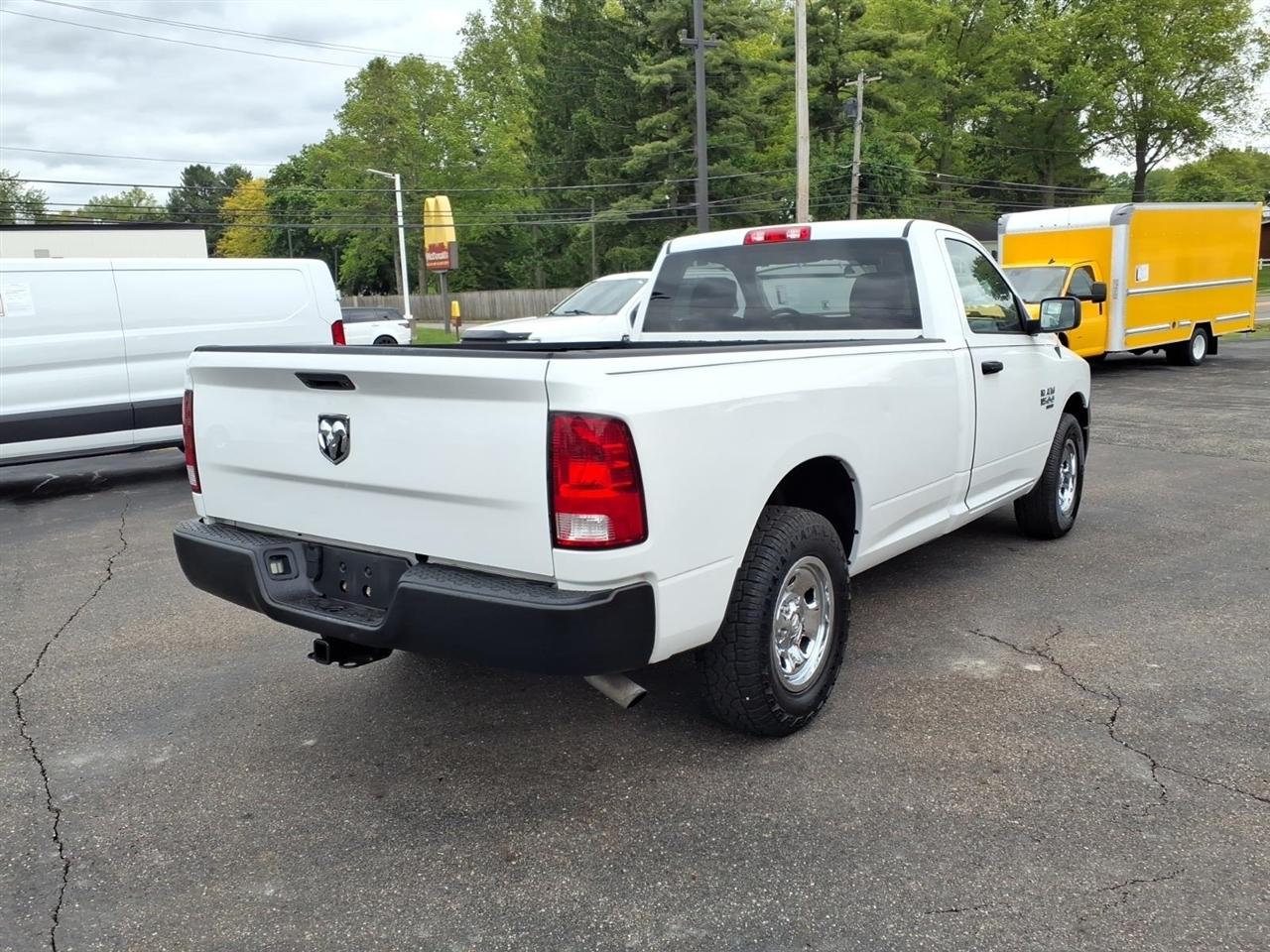 RAM 1500 Classic Tradesman 4x2 Reg Cab 8' Box 2019