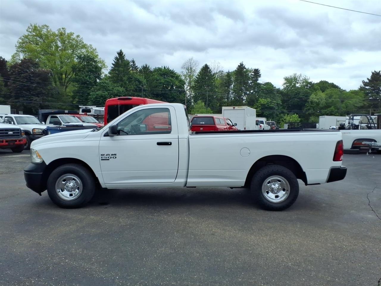 RAM 1500 Classic Tradesman 4x2 Reg Cab 8' Box 2019