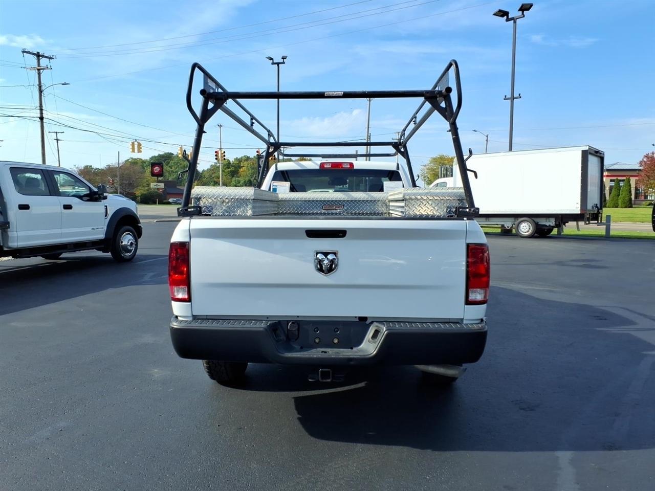 RAM 1500 Classic Tradesman 4x2 Reg Cab 8' Box 2019