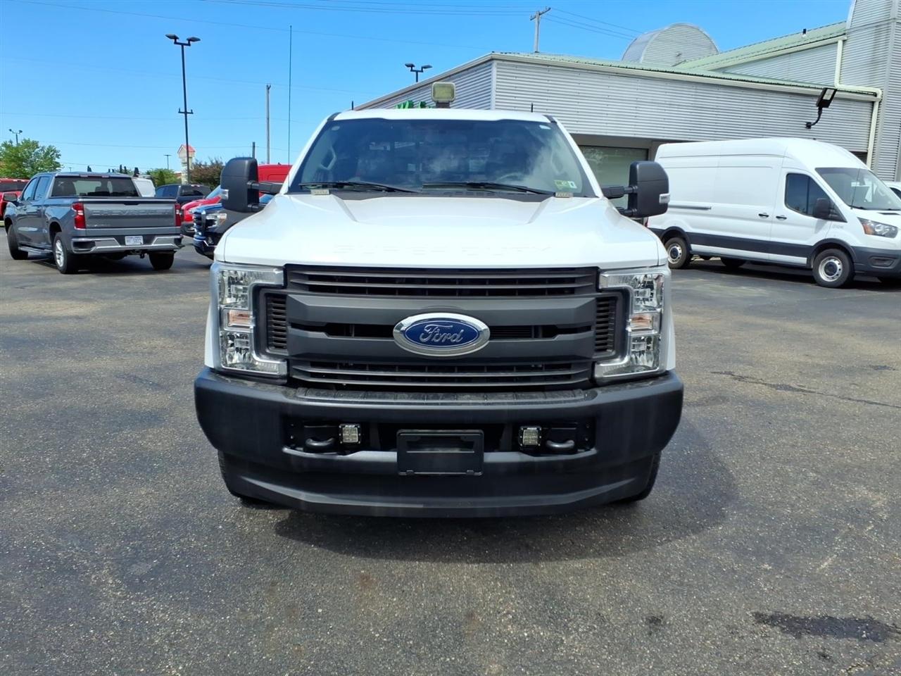 Ford Super Duty F-250 SRW XL 4WD SuperCab 8' Box 2019