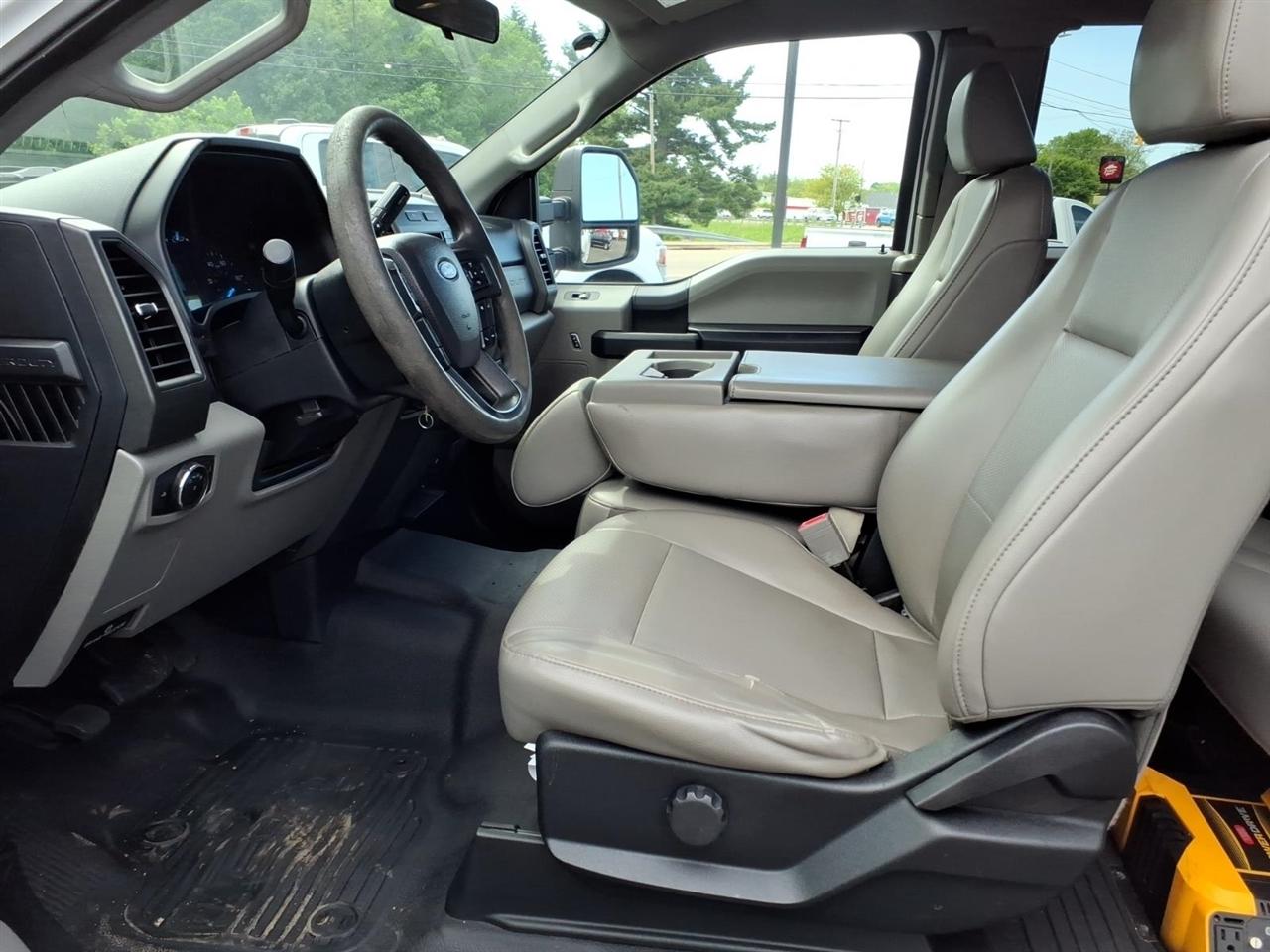 Ford Super Duty F-250 SRW XL 4WD SuperCab 8' Box 2019