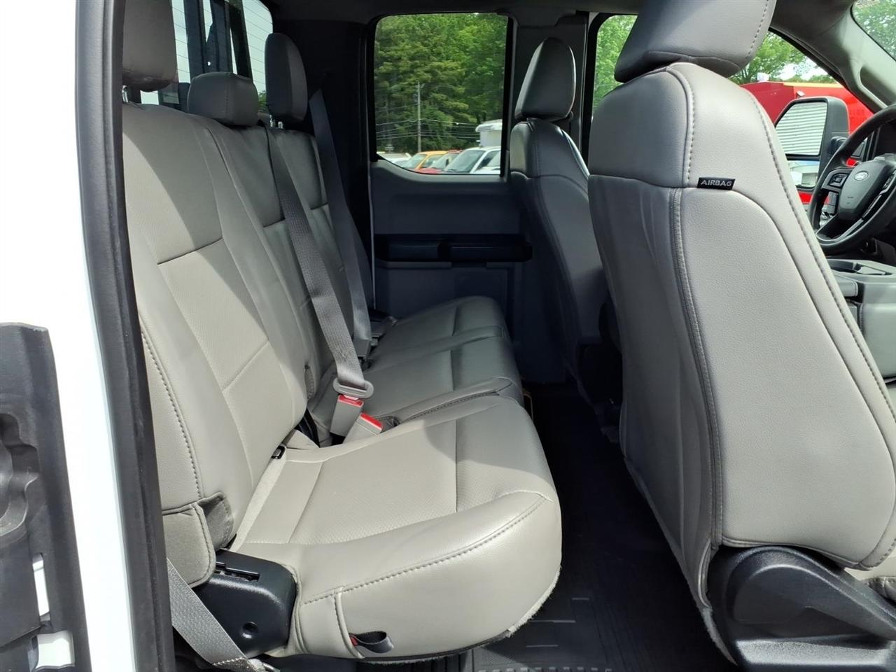 Ford Super Duty F-250 SRW XL 4WD SuperCab 8' Box 2019