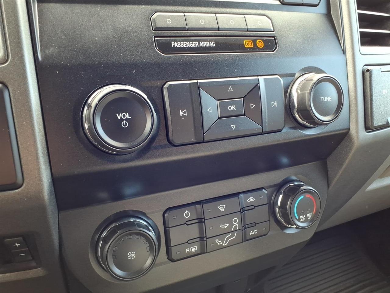 Ford Super Duty F-250 SRW XL 4WD SuperCab 8' Box 2019