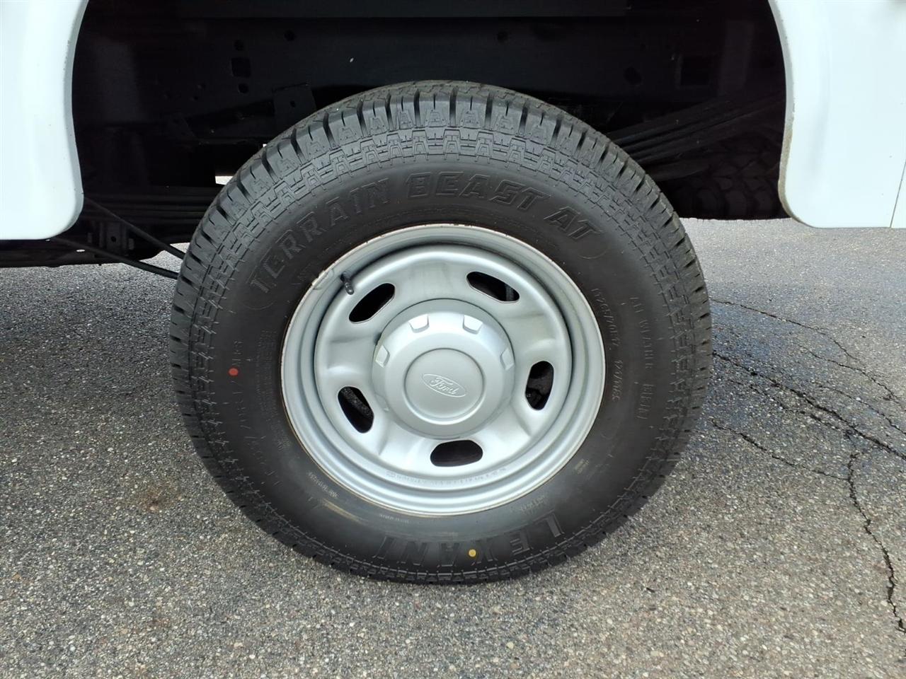 Ford Super Duty F-250 SRW XL 4WD SuperCab 8' Box 2019