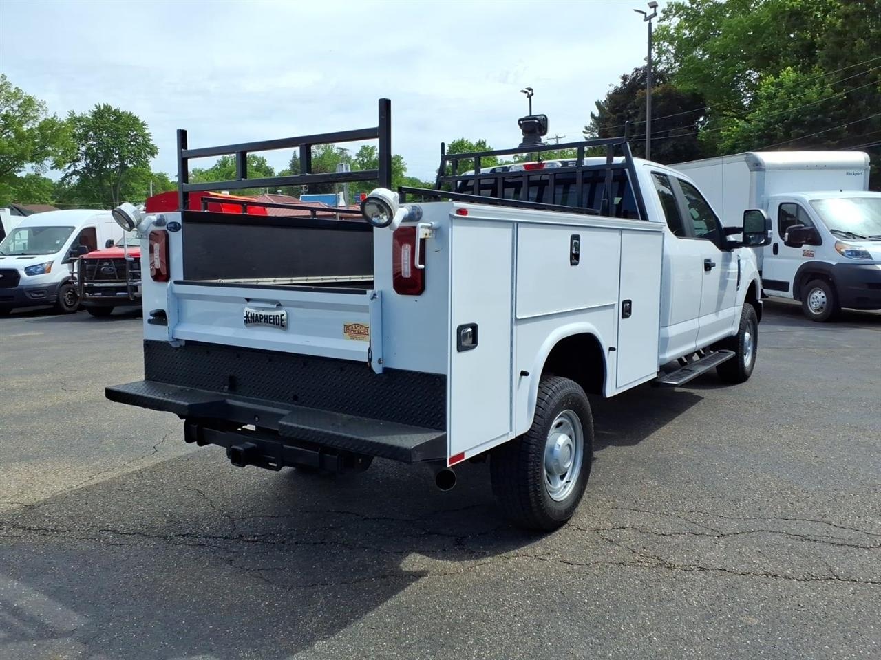 Ford Super Duty F-250 SRW XL 4WD SuperCab 8' Box 2019