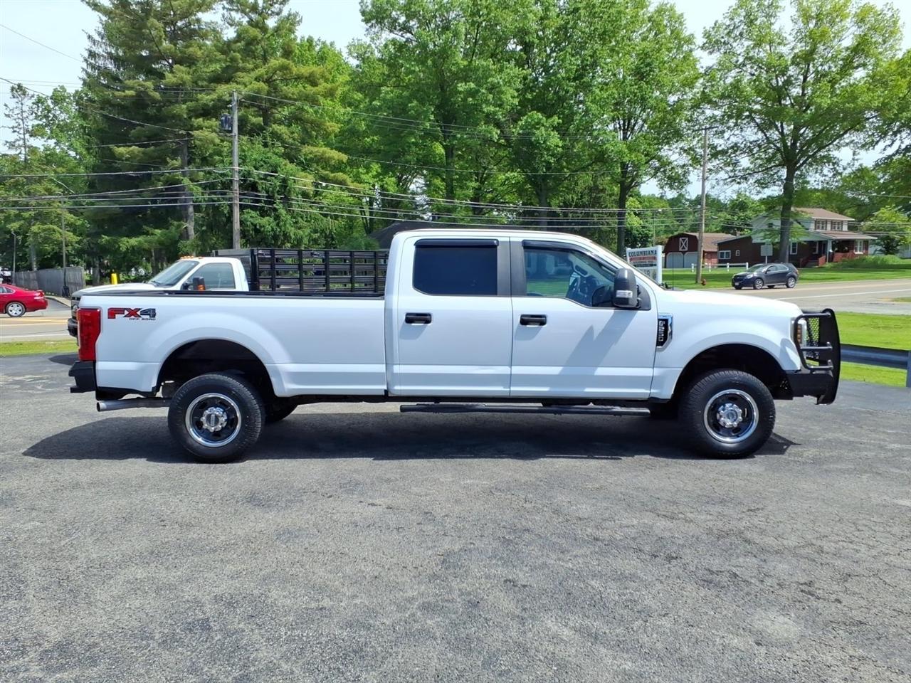 Ford Super Duty F-250 SRW XL 4WD Crew Cab 8' Box 2018