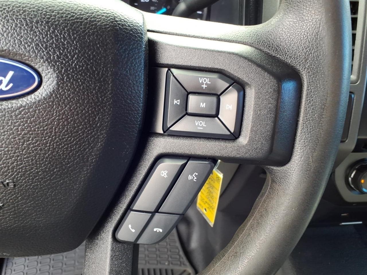 Ford Super Duty F-250 SRW XL 4WD Crew Cab 8' Box 2018