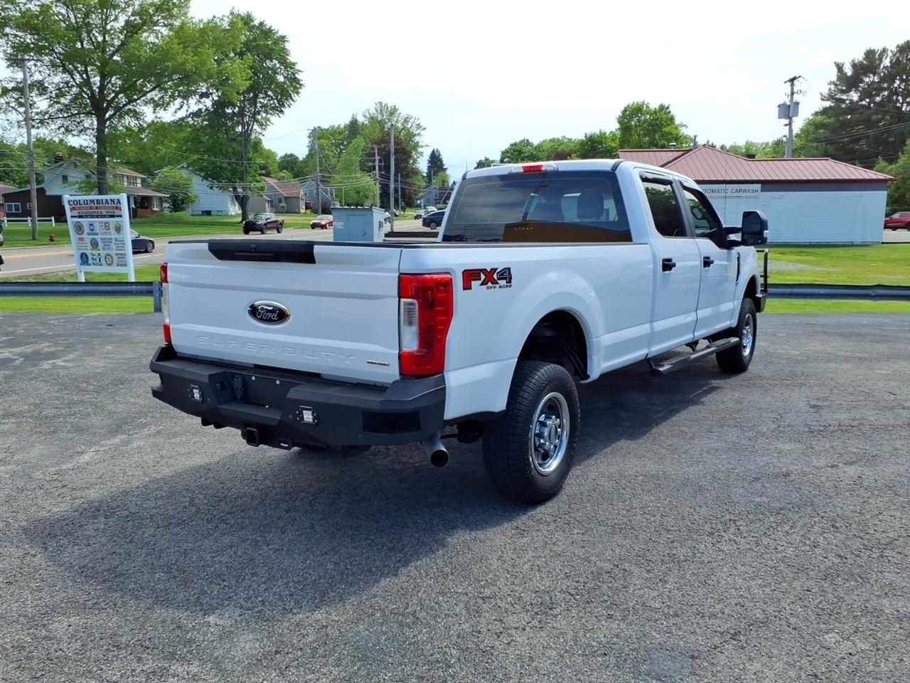 Ford Super Duty F-250 SRW XL 4WD Crew Cab 8' Box 2018