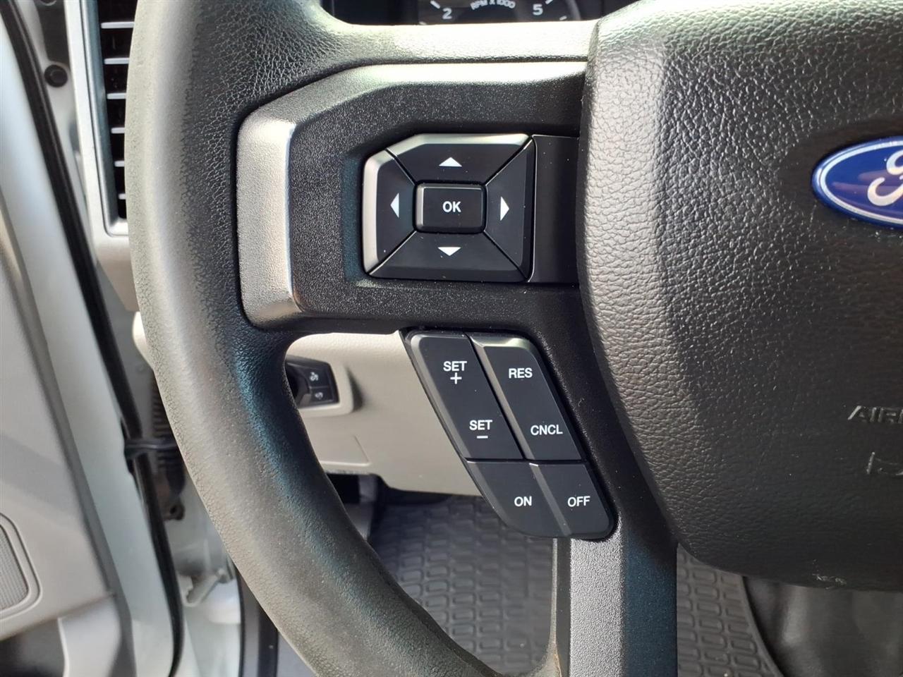Ford Super Duty F-250 SRW XL 4WD Crew Cab 8' Box 2018