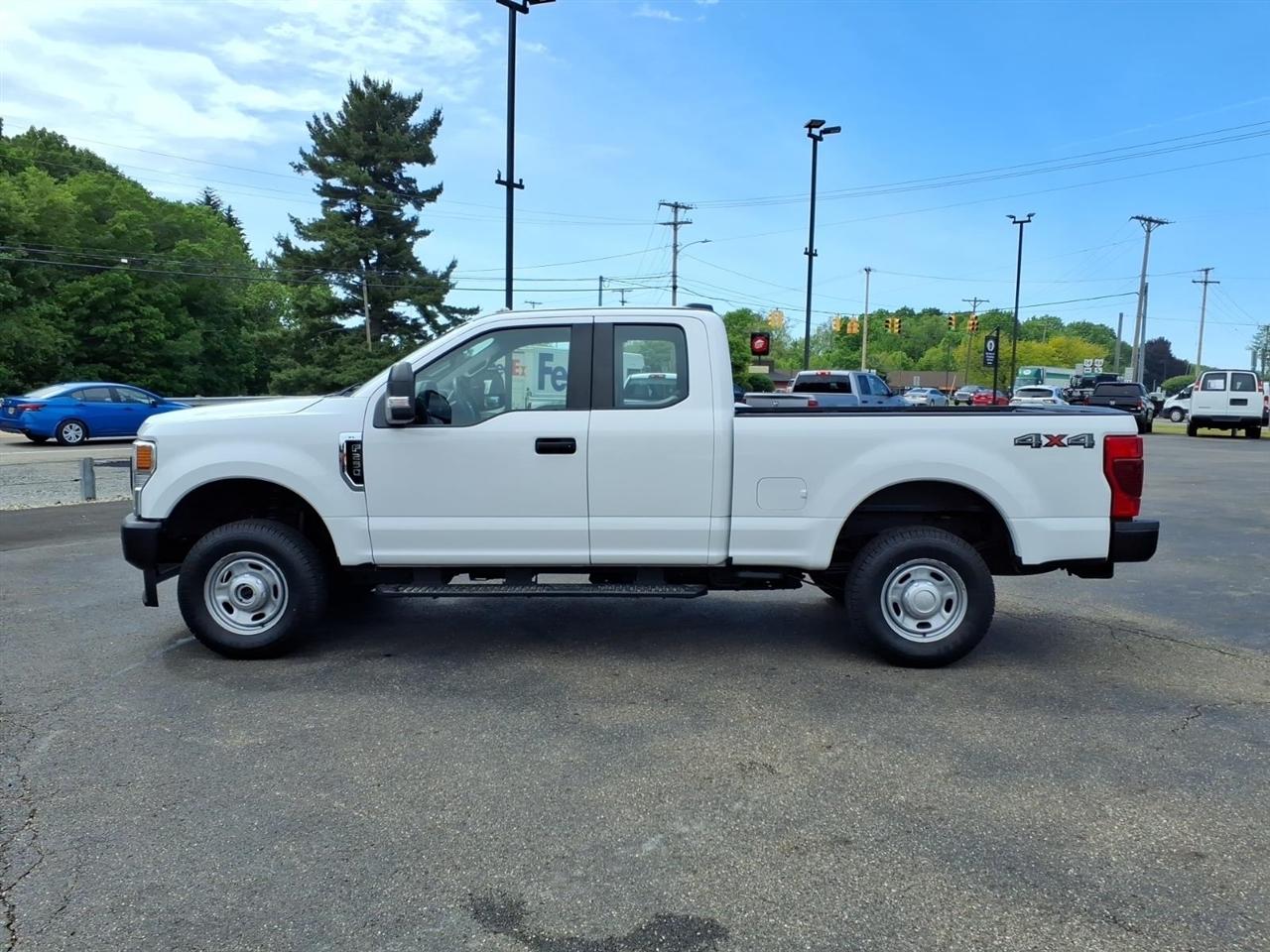 Ford Super Duty F-250 SRW XL 4WD SuperCab 6.75' Box 2020