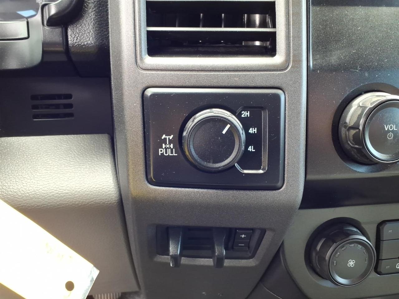 Ford Super Duty F-250 SRW XL 4WD SuperCab 6.75' Box 2020