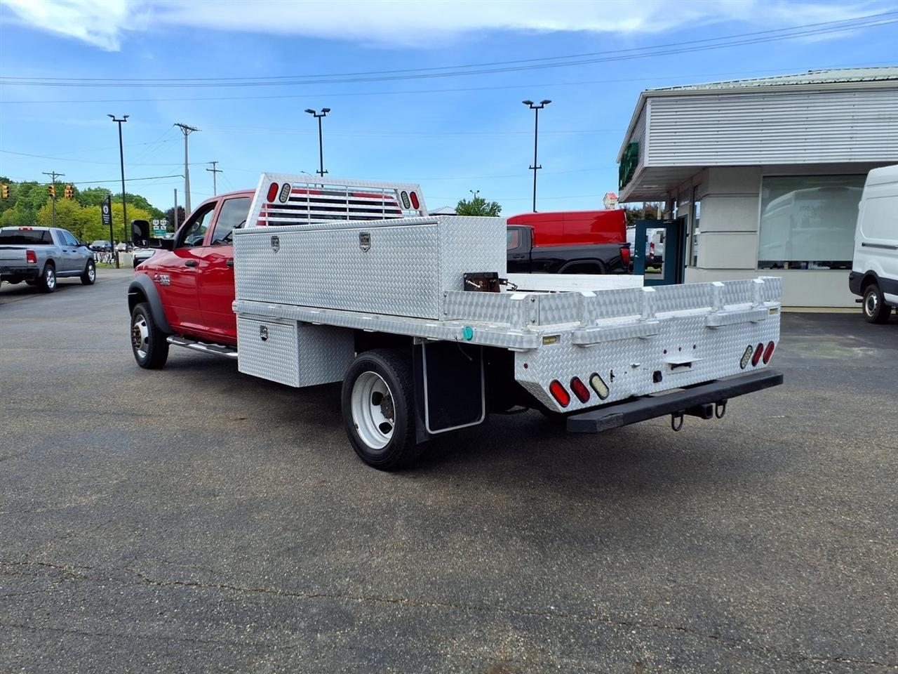 RAM 4500 Chassis Cab Tradesman 4x4 Crew Cab 84" CA 197.4" WB 2017